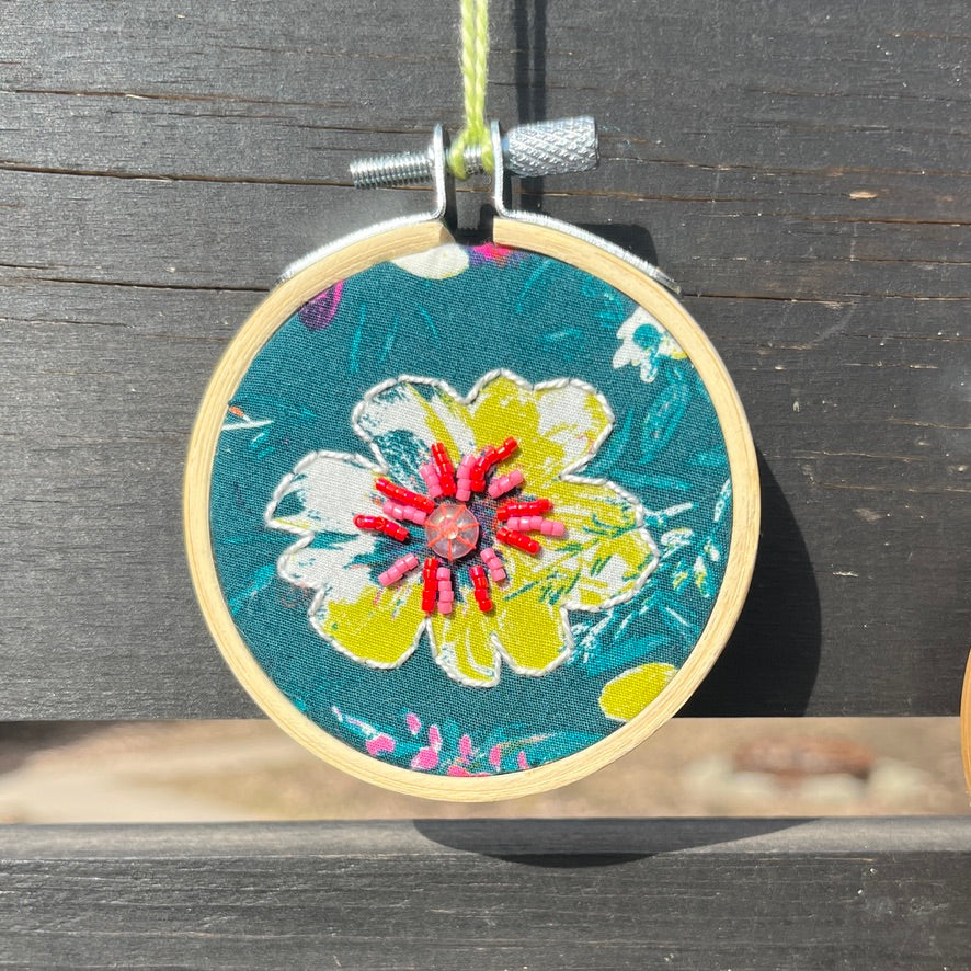 2.5" Mini Beaded Hoop