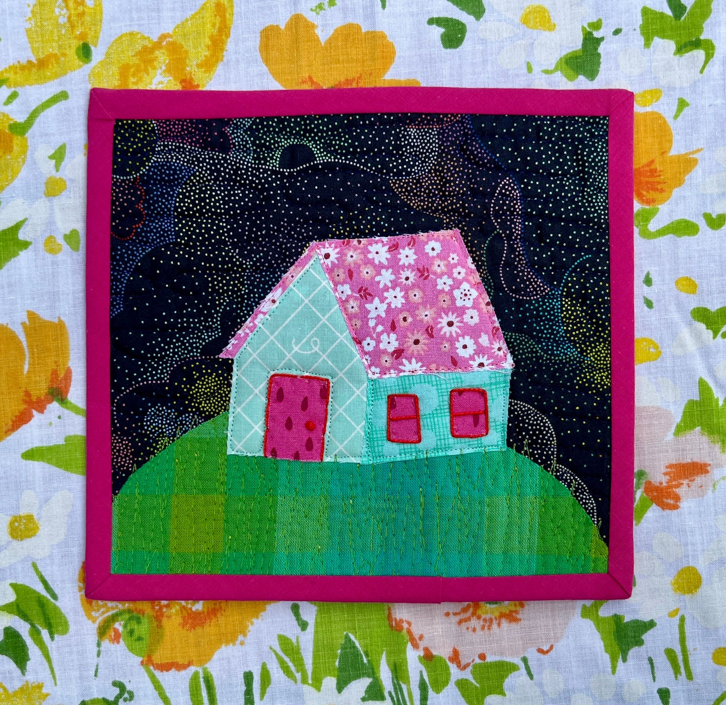House on a Hill Mug Rug