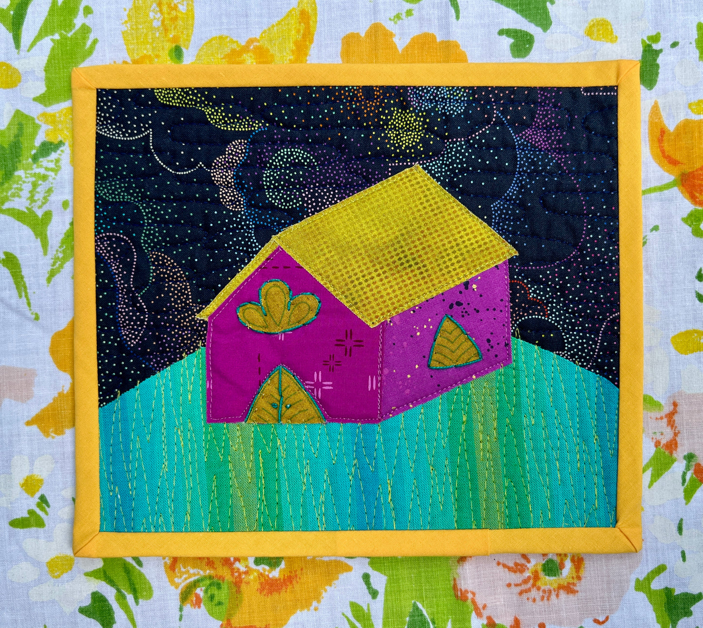 House on a Hill Mug Rug