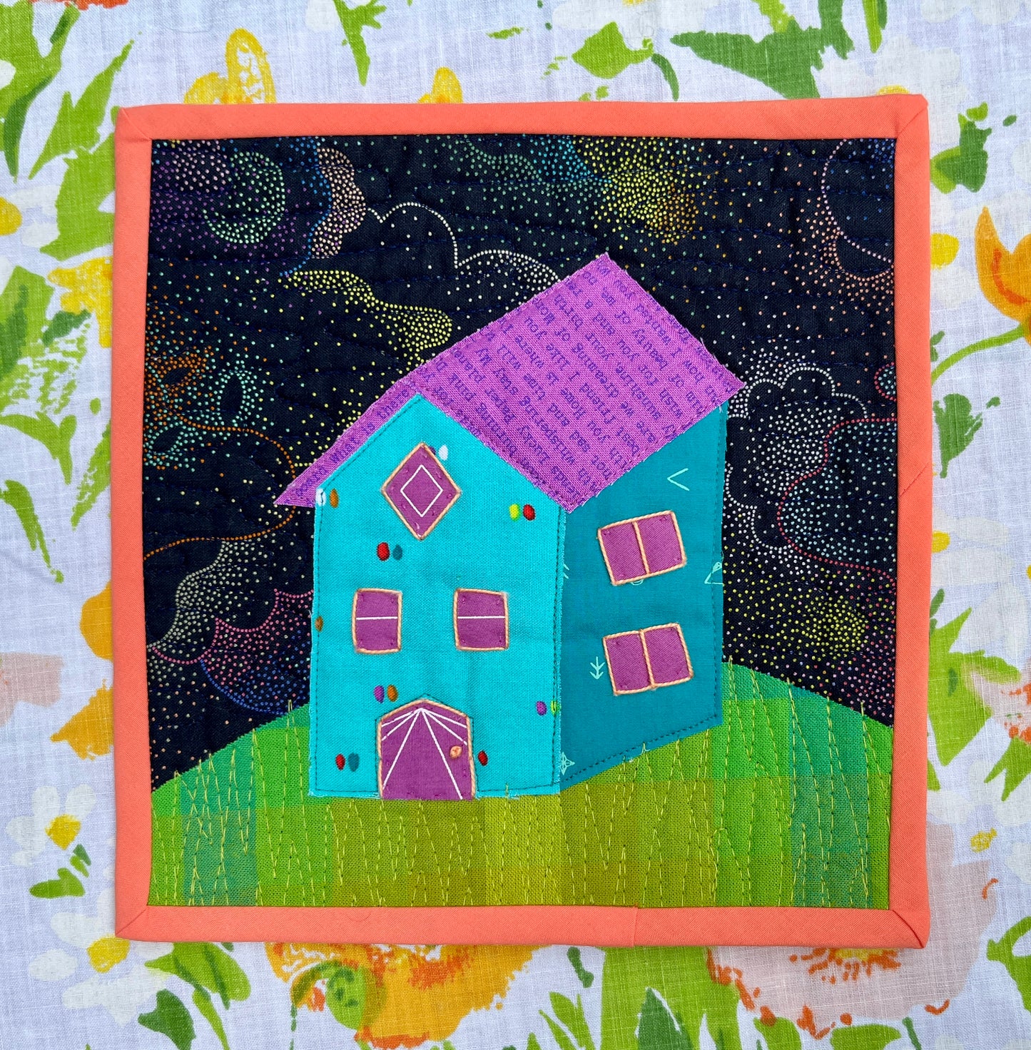 House on a Hill Mug Rug