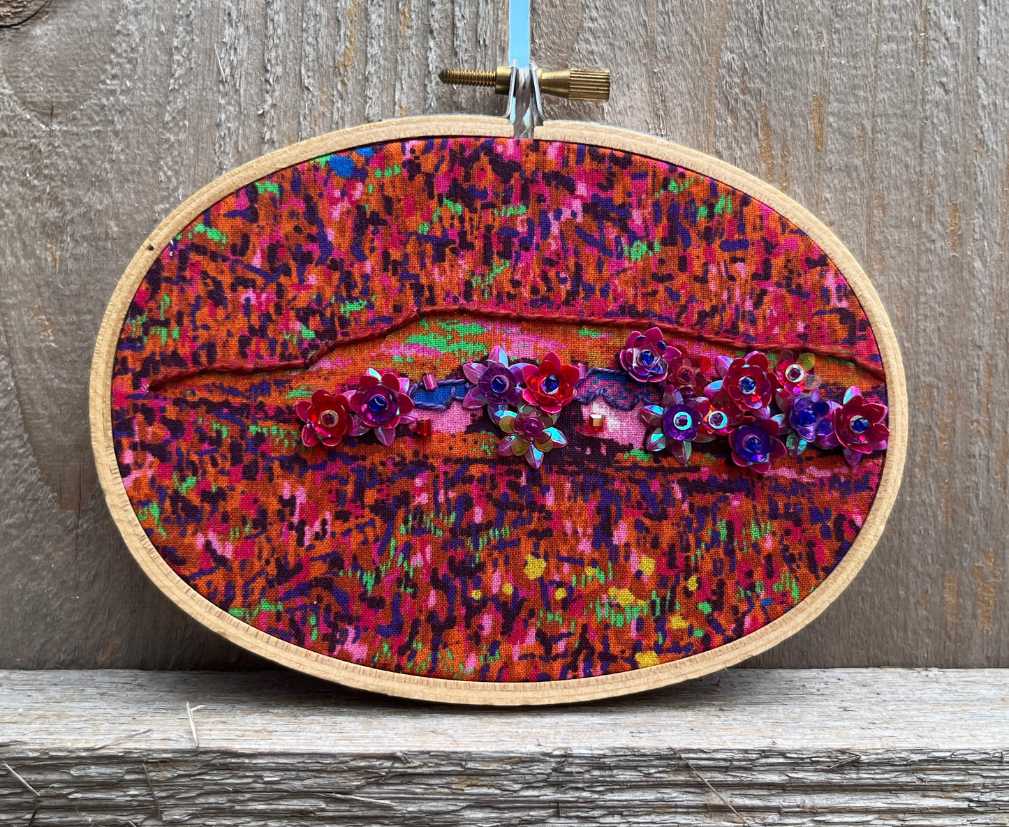 Red Oval Landscape Hoop