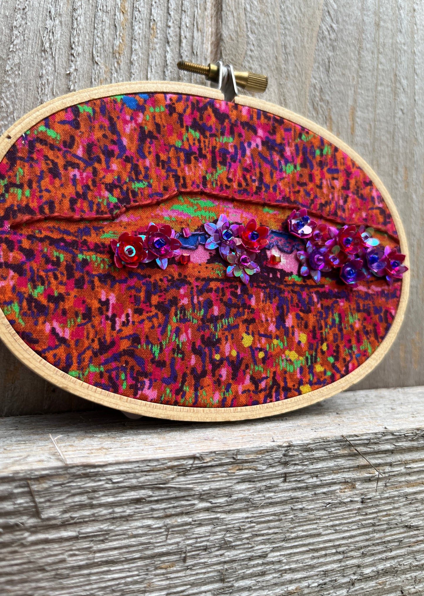 Red Oval Landscape Hoop