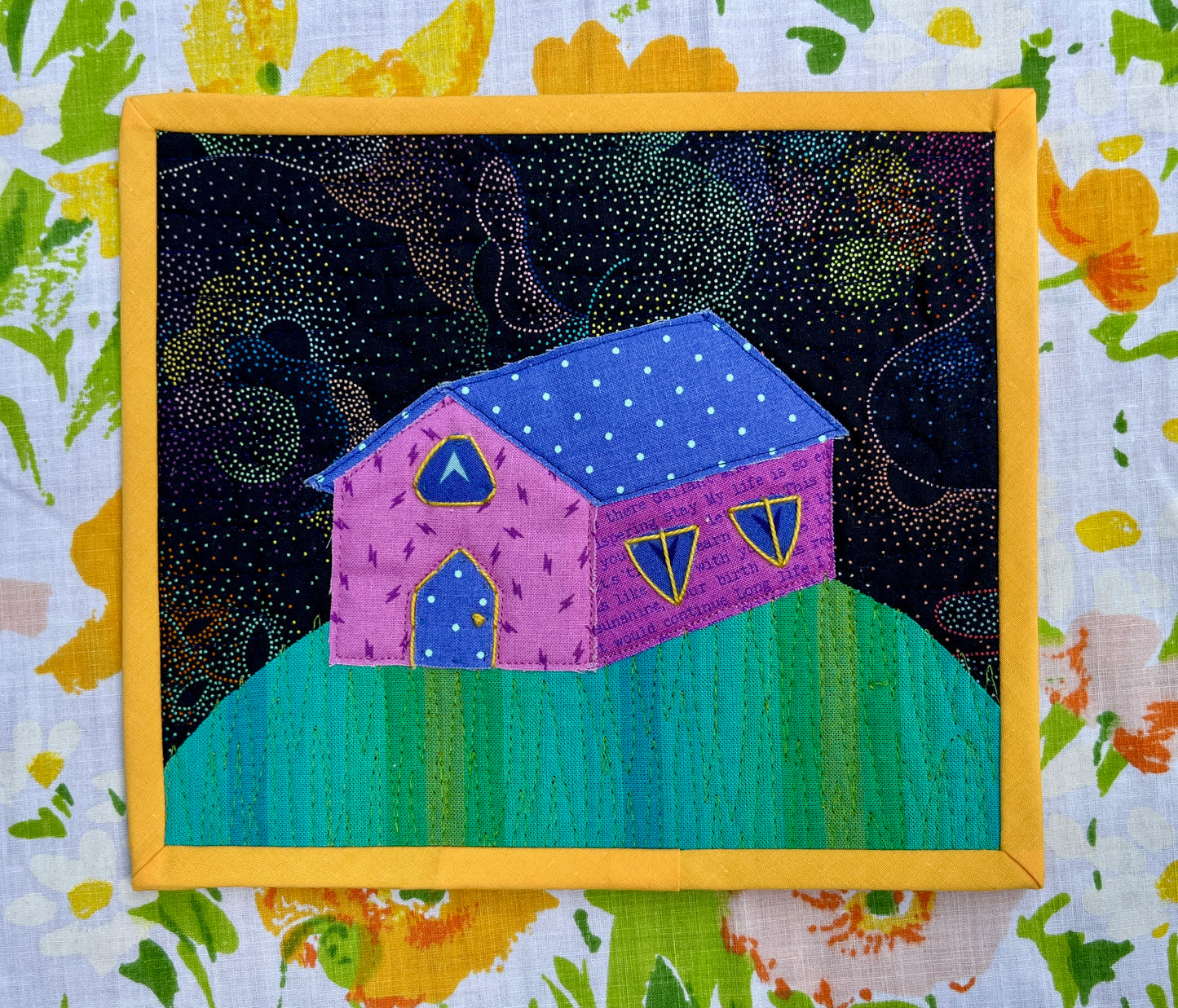 House on a Hill Mug Rug