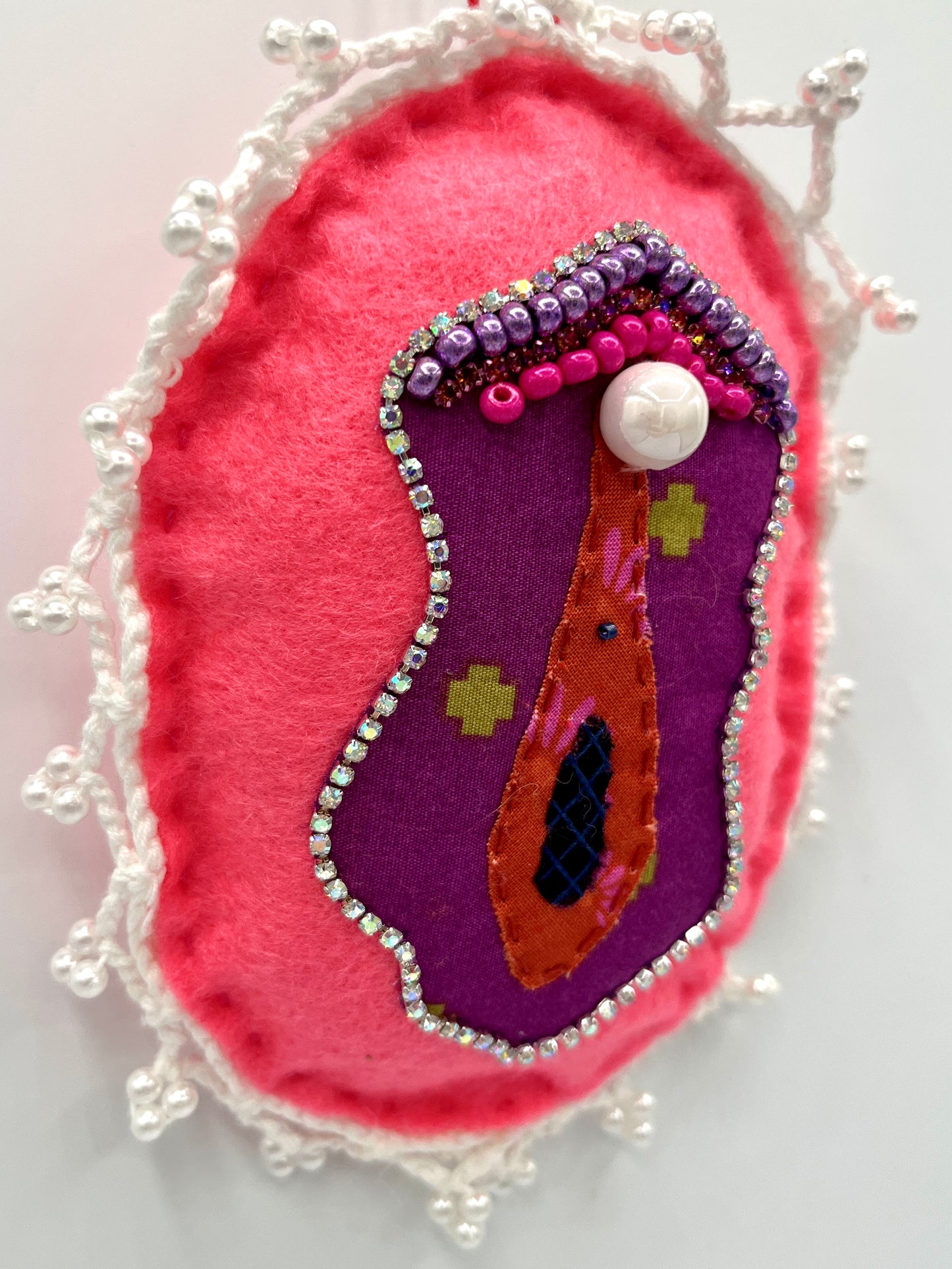 Pearlescent Pink Vulvart